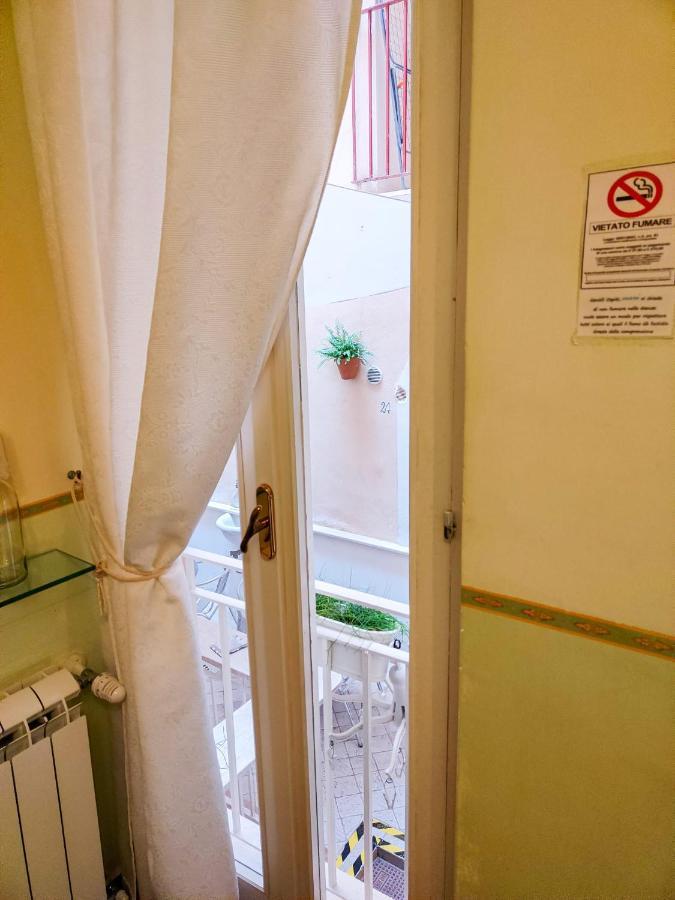 Nari Bed&Breakfast Gaeta Exterior foto